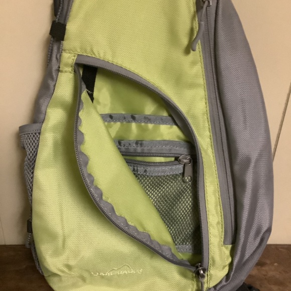 Eddie Bauer ripstop sling bag. - Picture 5 of 7